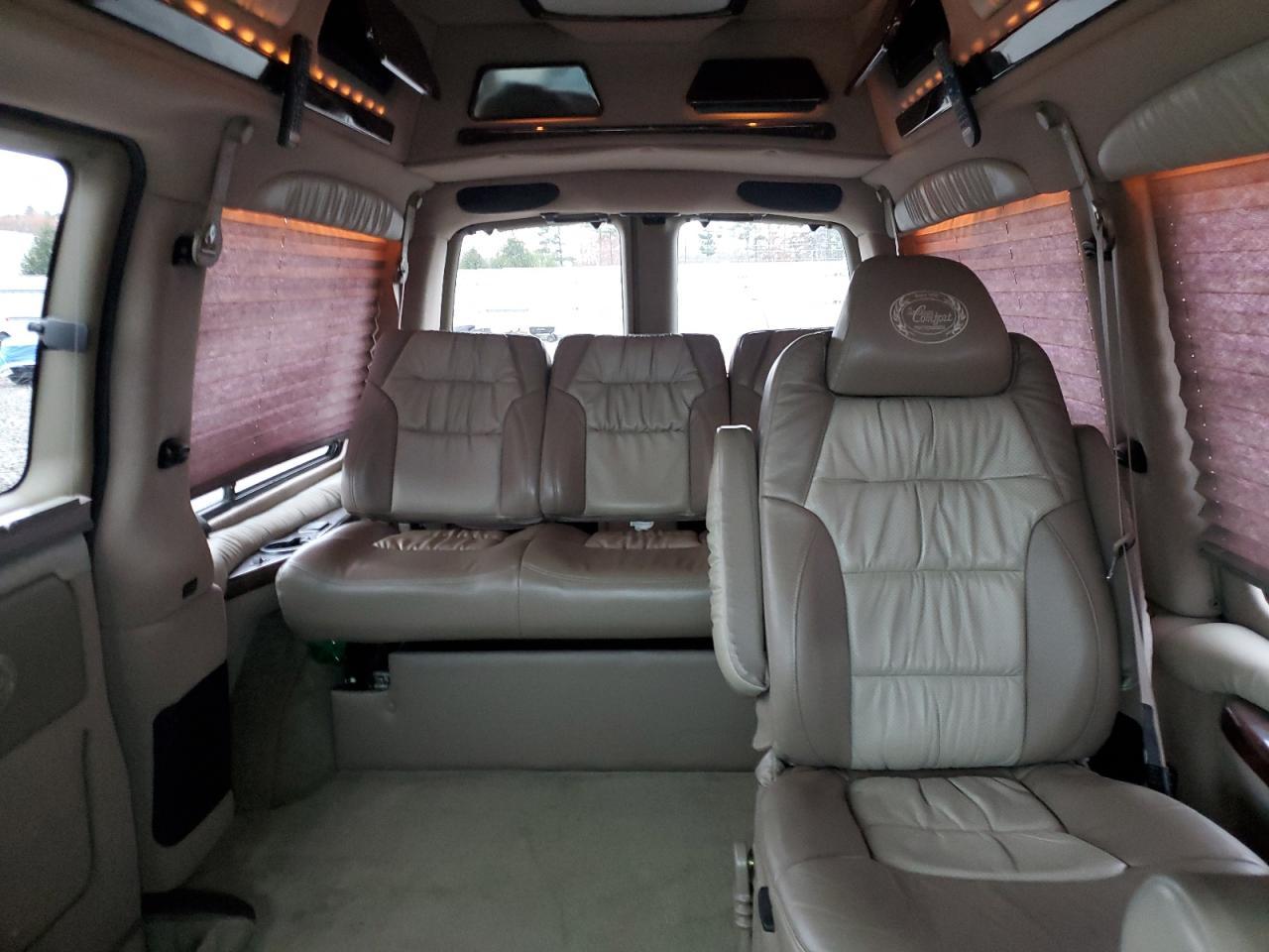 2002 GMC Savana
