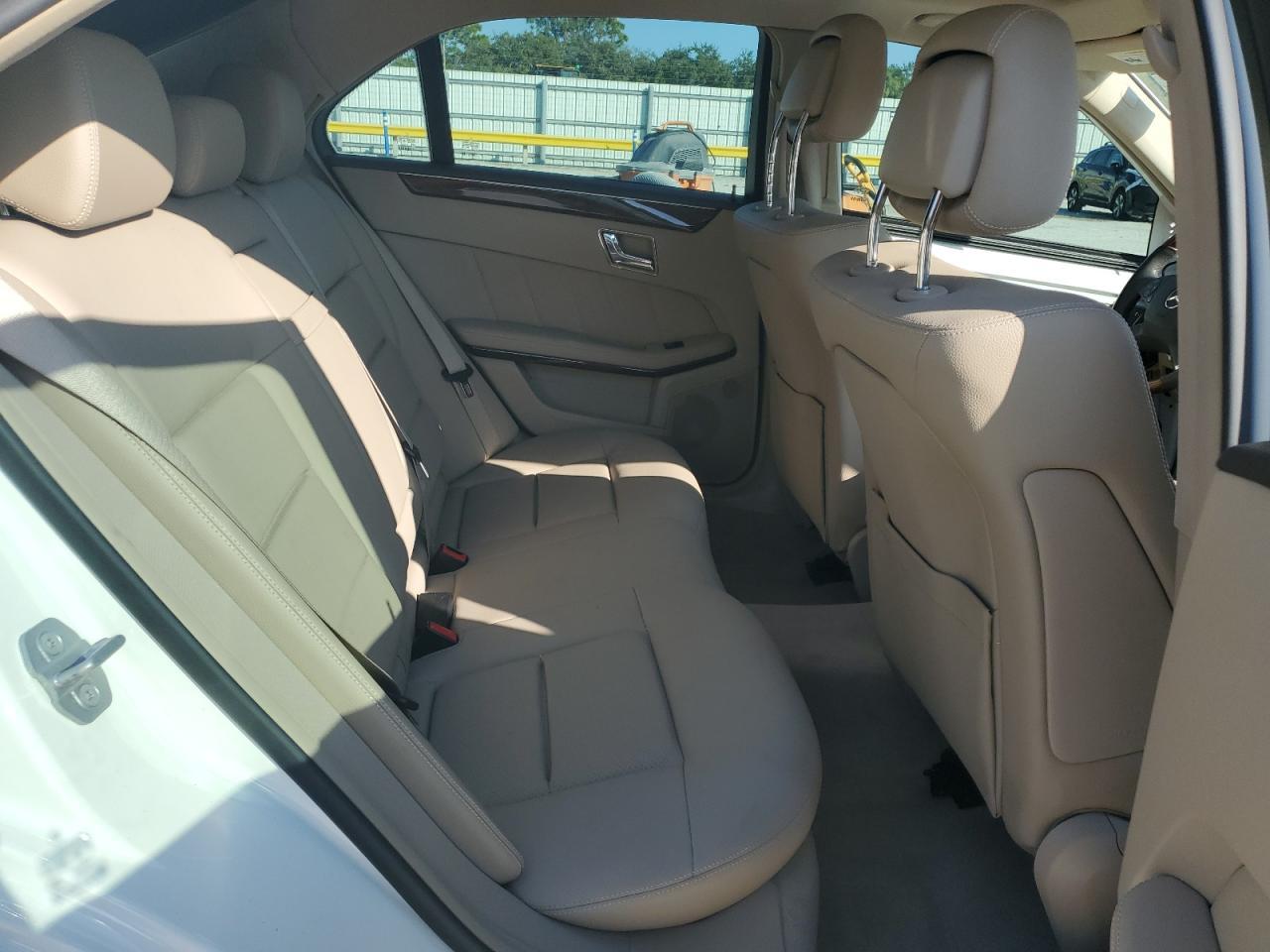 2011 MERCEDES-BENZ E-Class