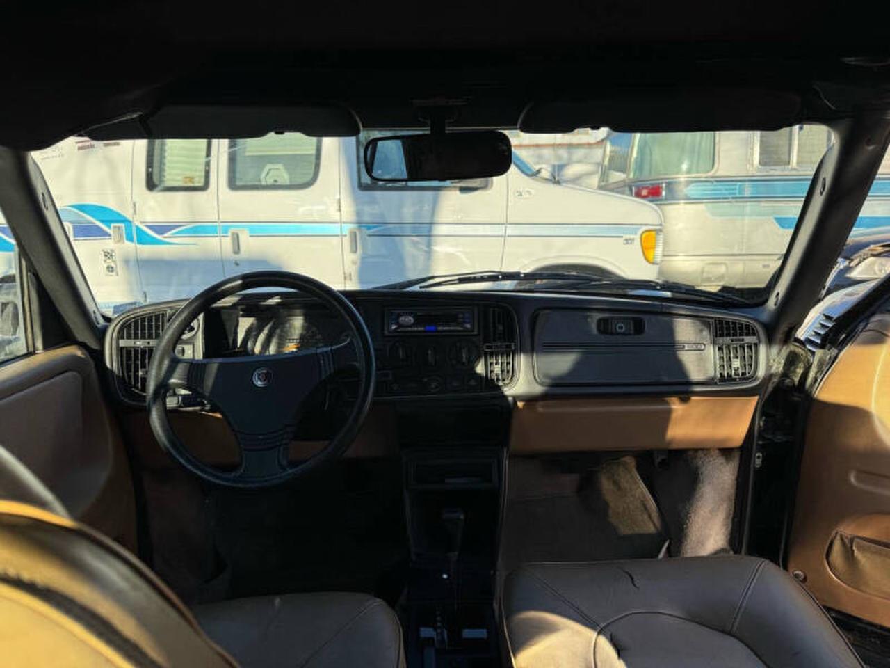 1988 SAAB 900