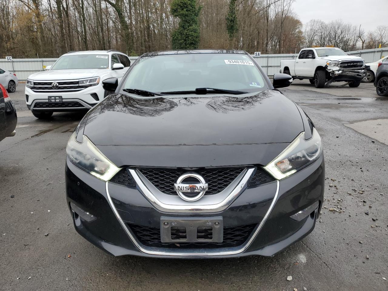 2017 NISSAN Maxima