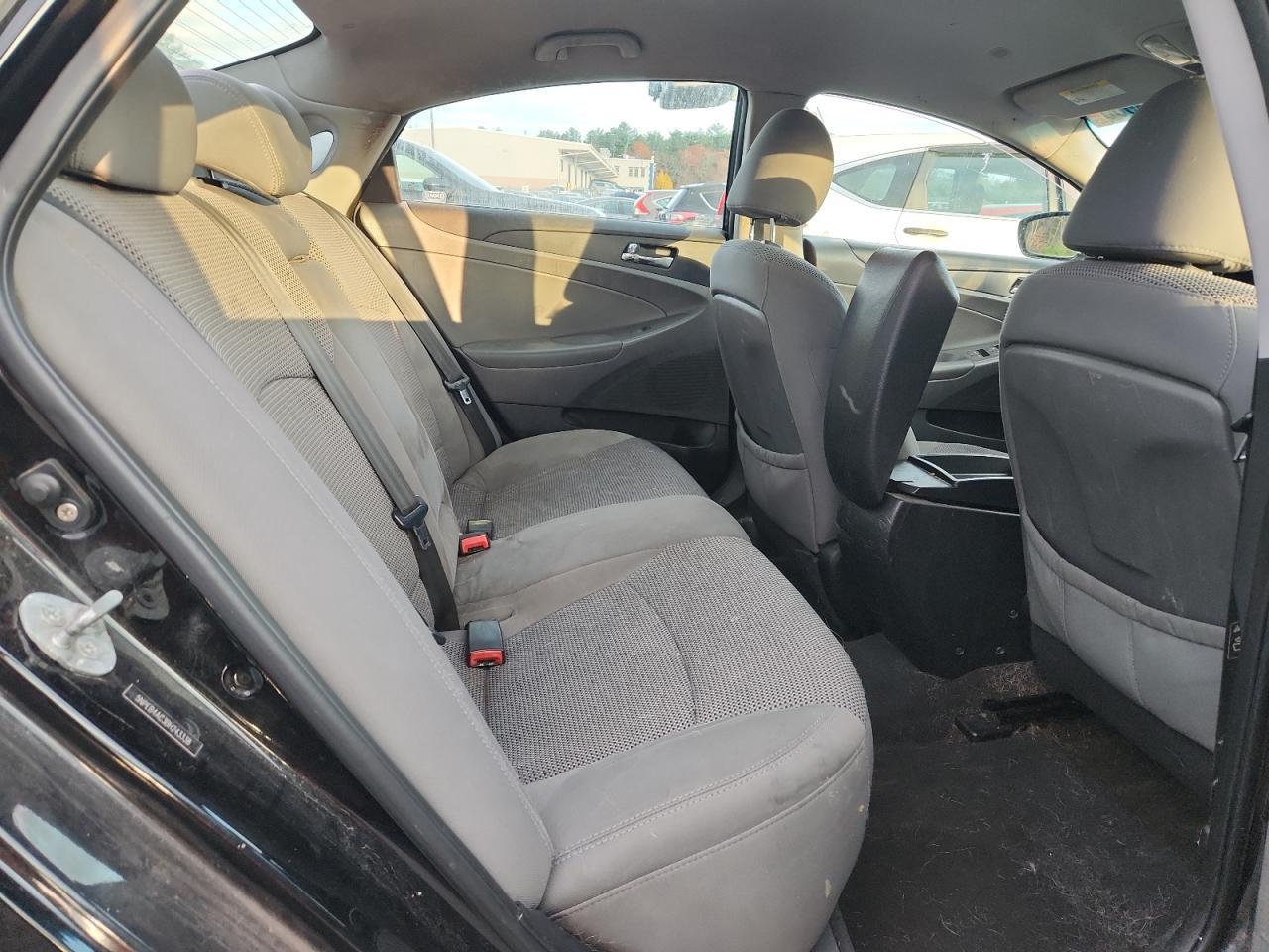 2011 HYUNDAI SONATA