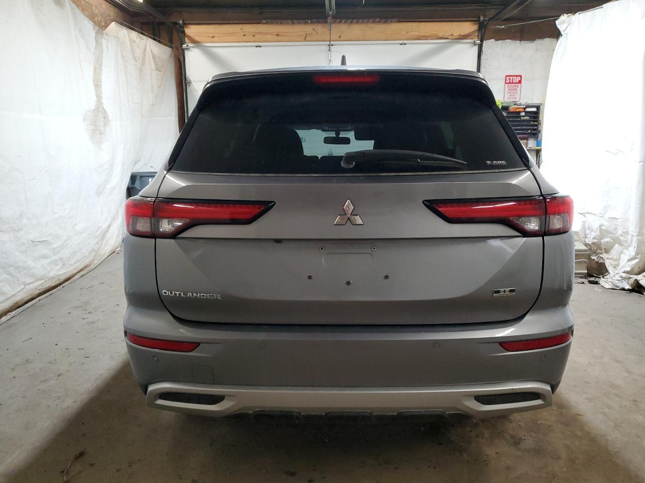 2022 MITSUBISHI outlander