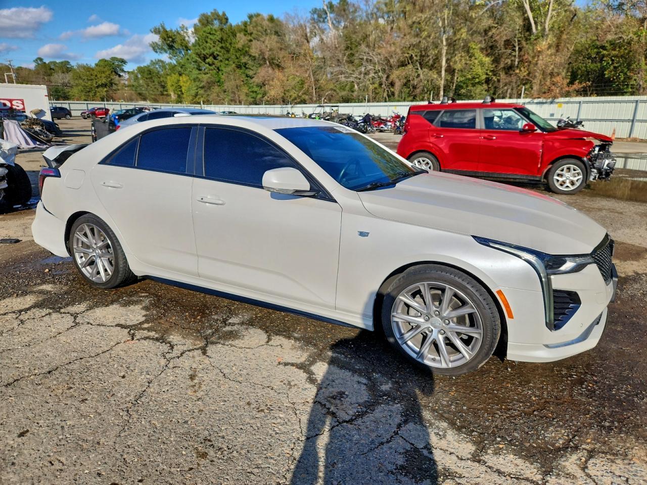 2022 CADILLAC CT4