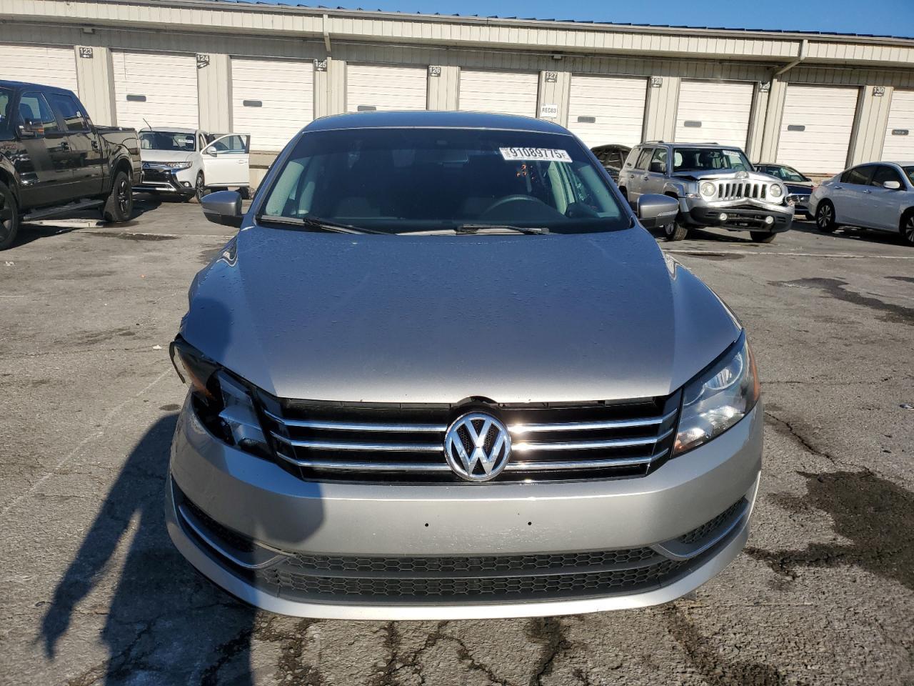 2014 VOLKSWAGEN Passat