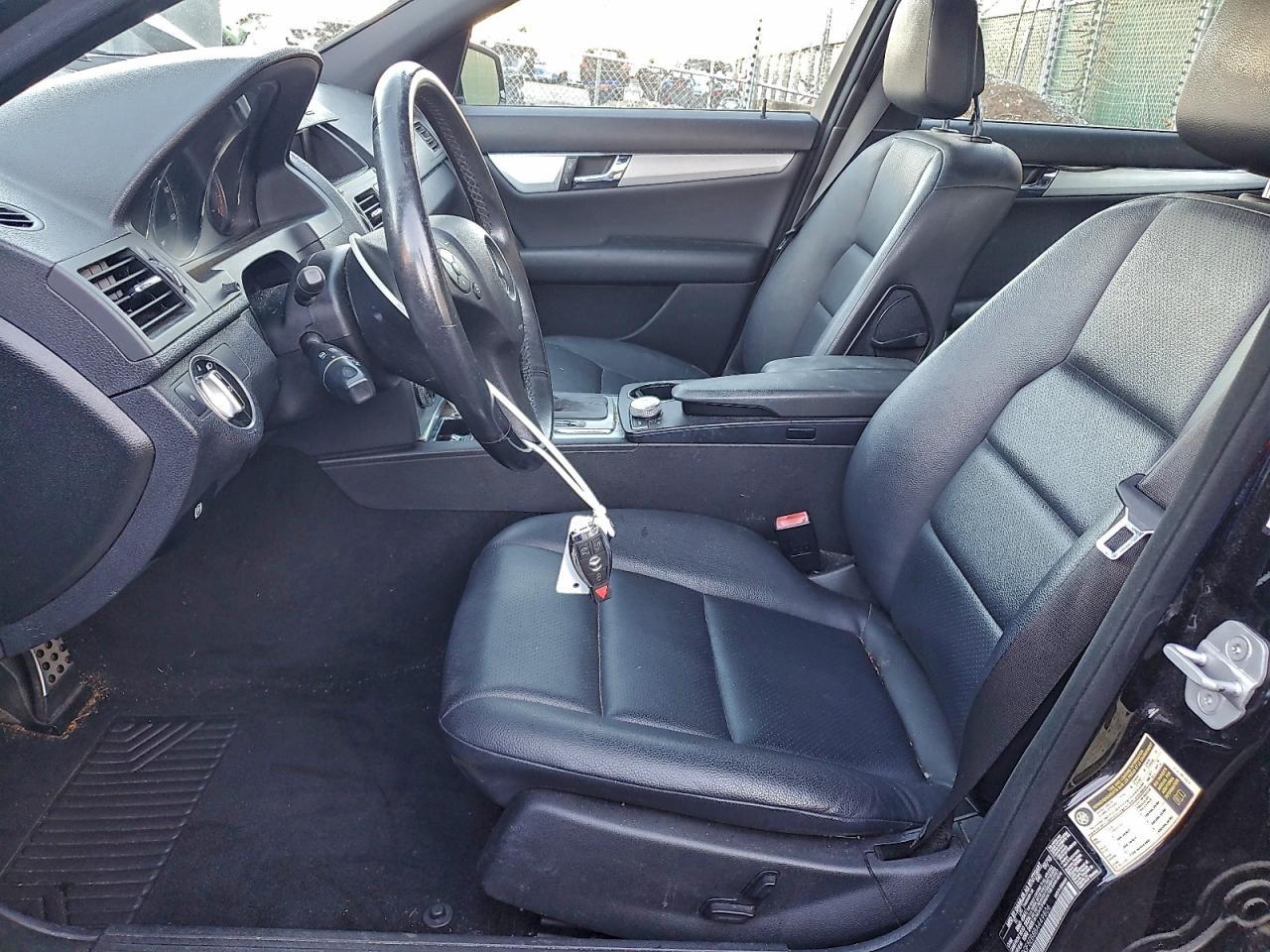 2011 MERCEDES-BENZ C-CLASS