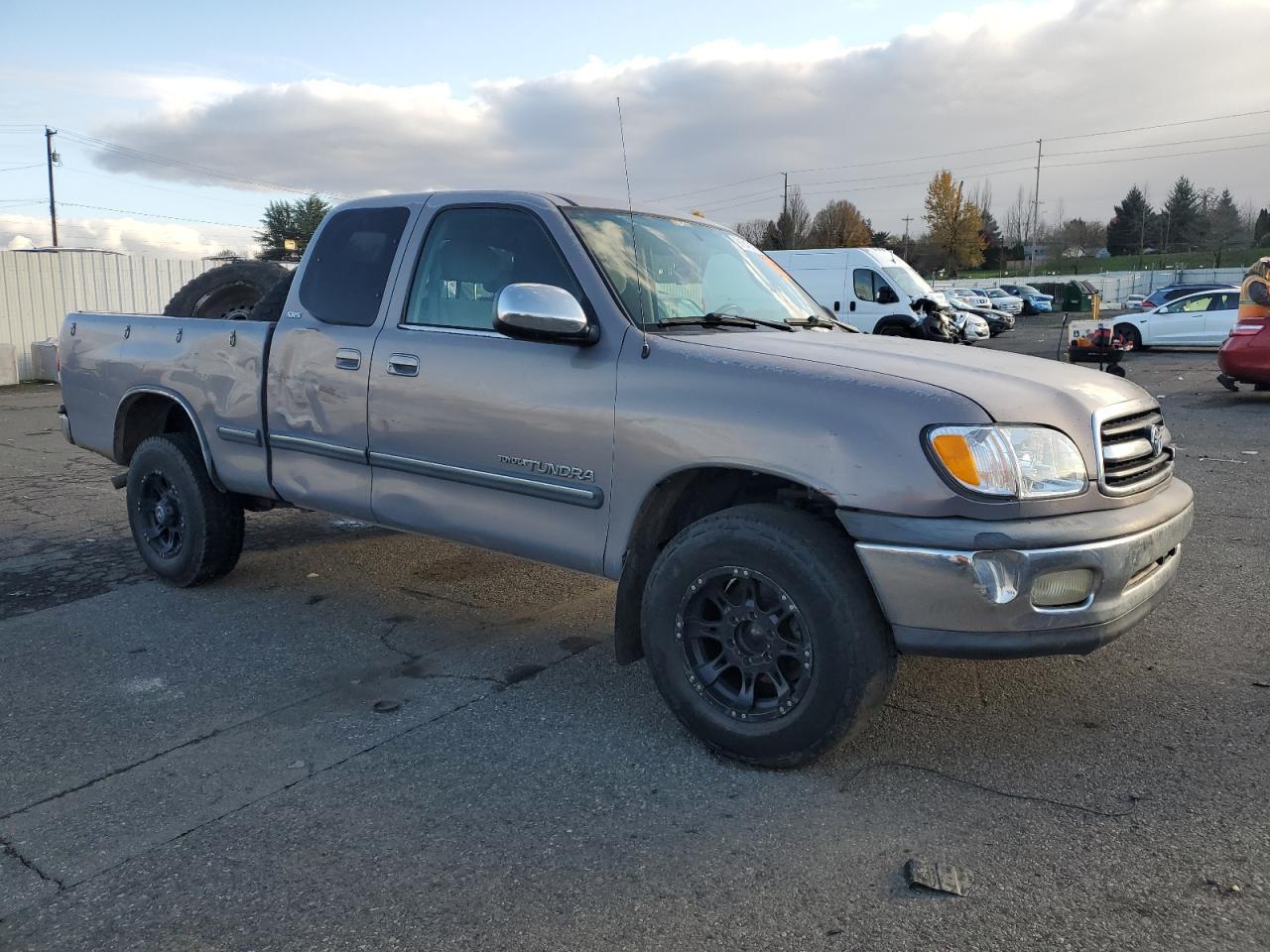 2000 TOYOTA TUNDRA