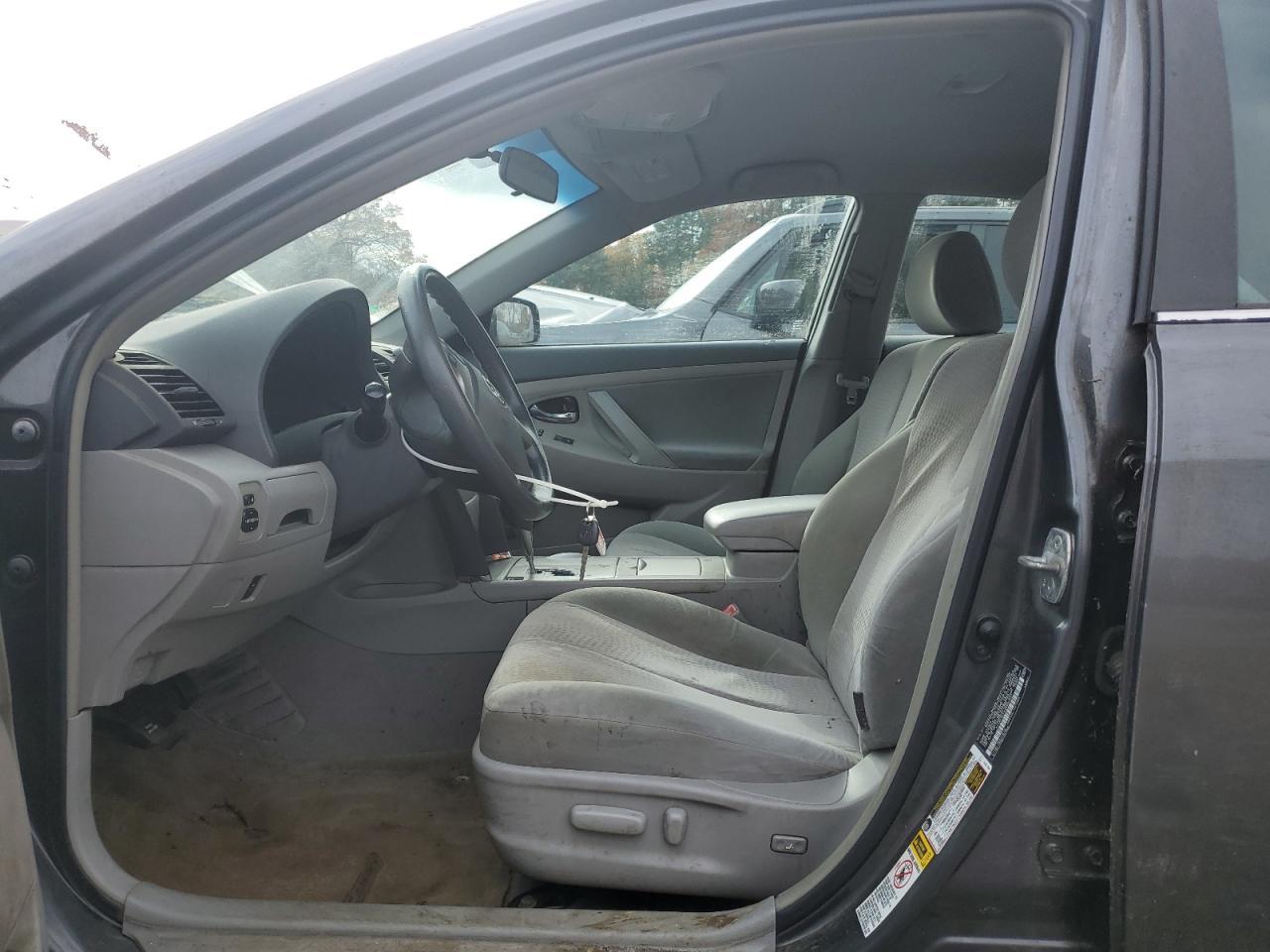 2010 TOYOTA CAMRY