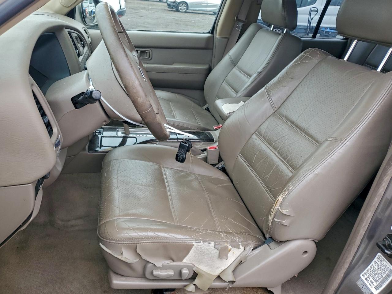 2004 NISSAN PATHFINDER