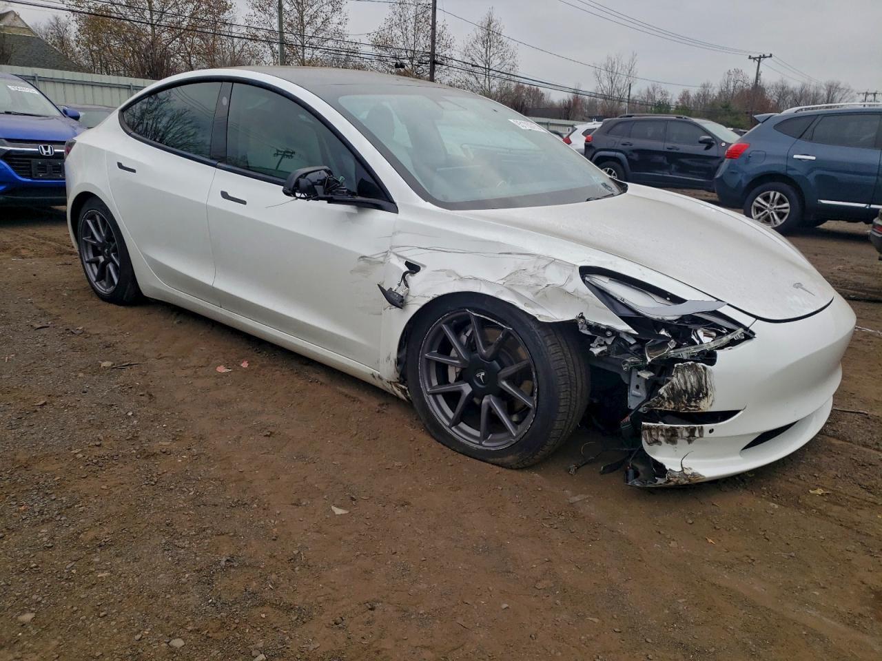 2021 TESLA MODEL 3