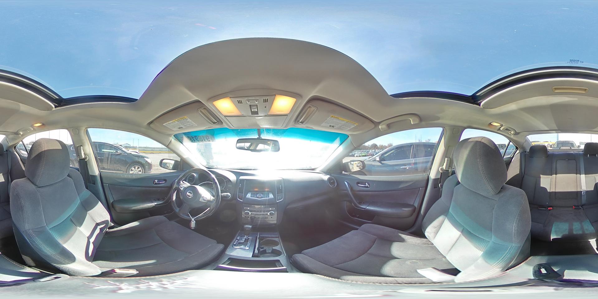 2012 NISSAN Maxima