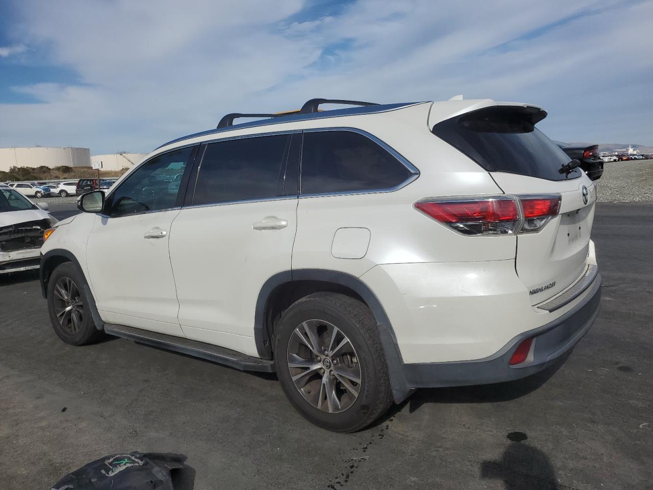 2016 TOYOTA HIGHLANDER