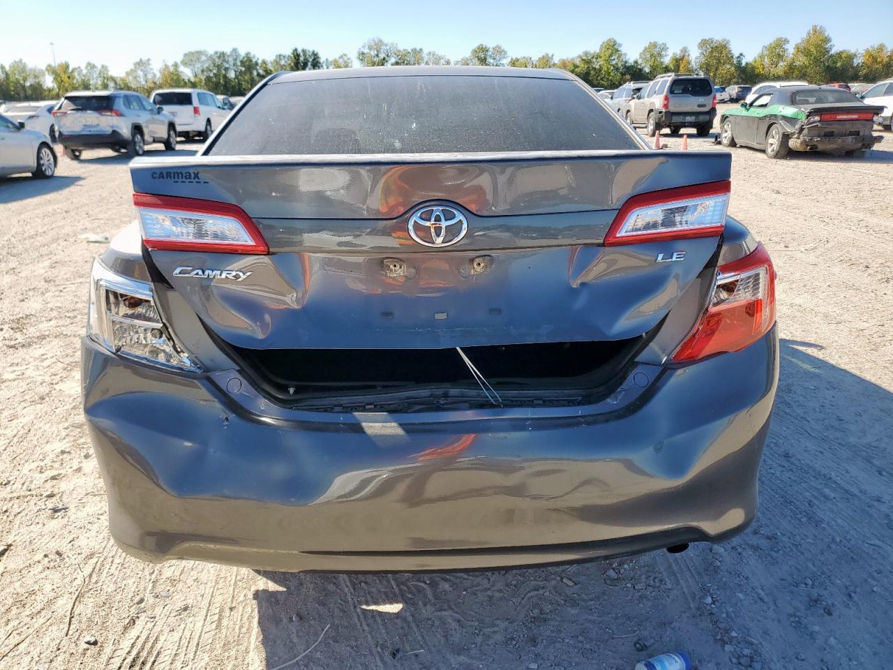 2014 TOYOTA CAMRY