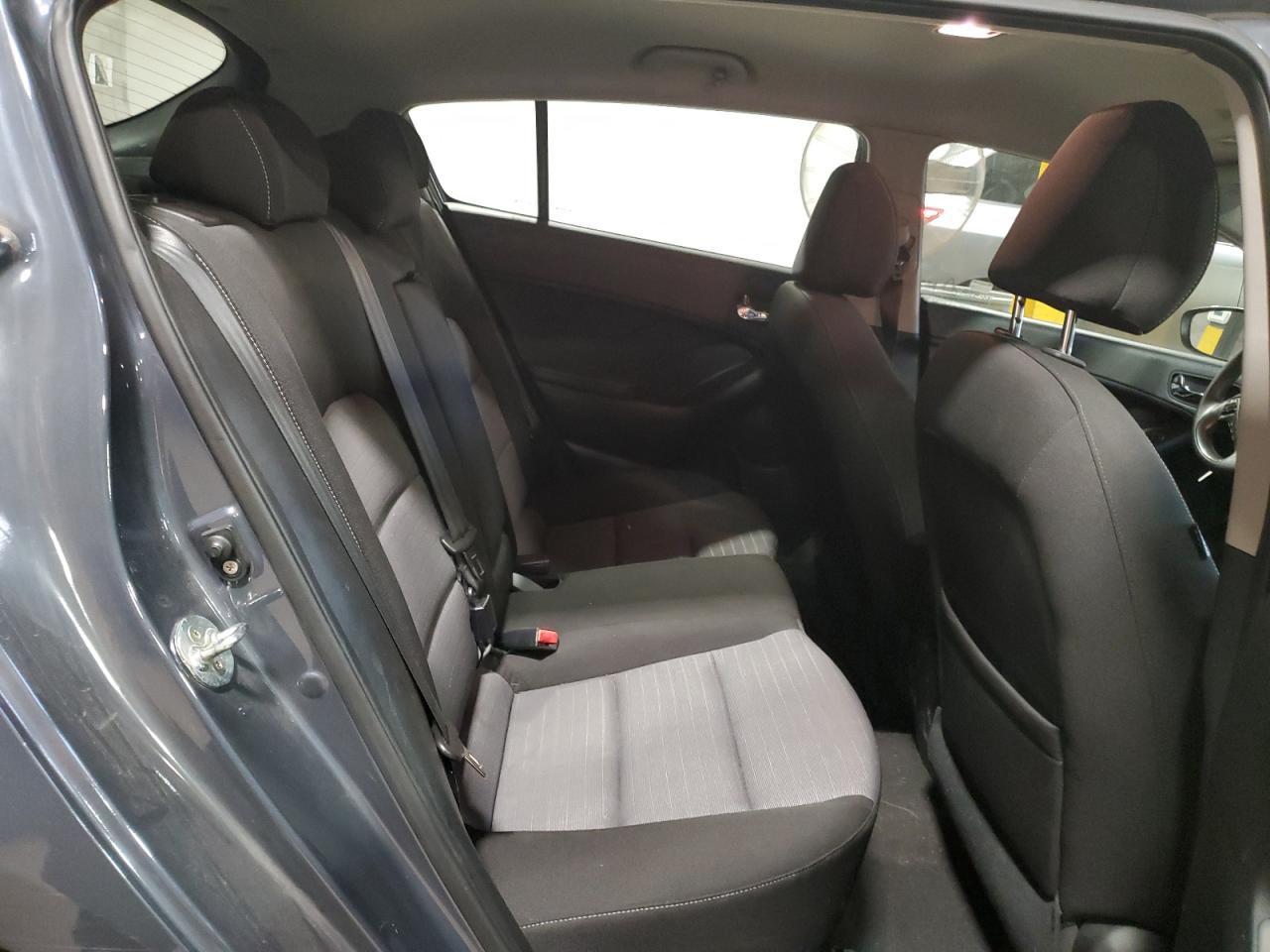 2016 KIA FORTE