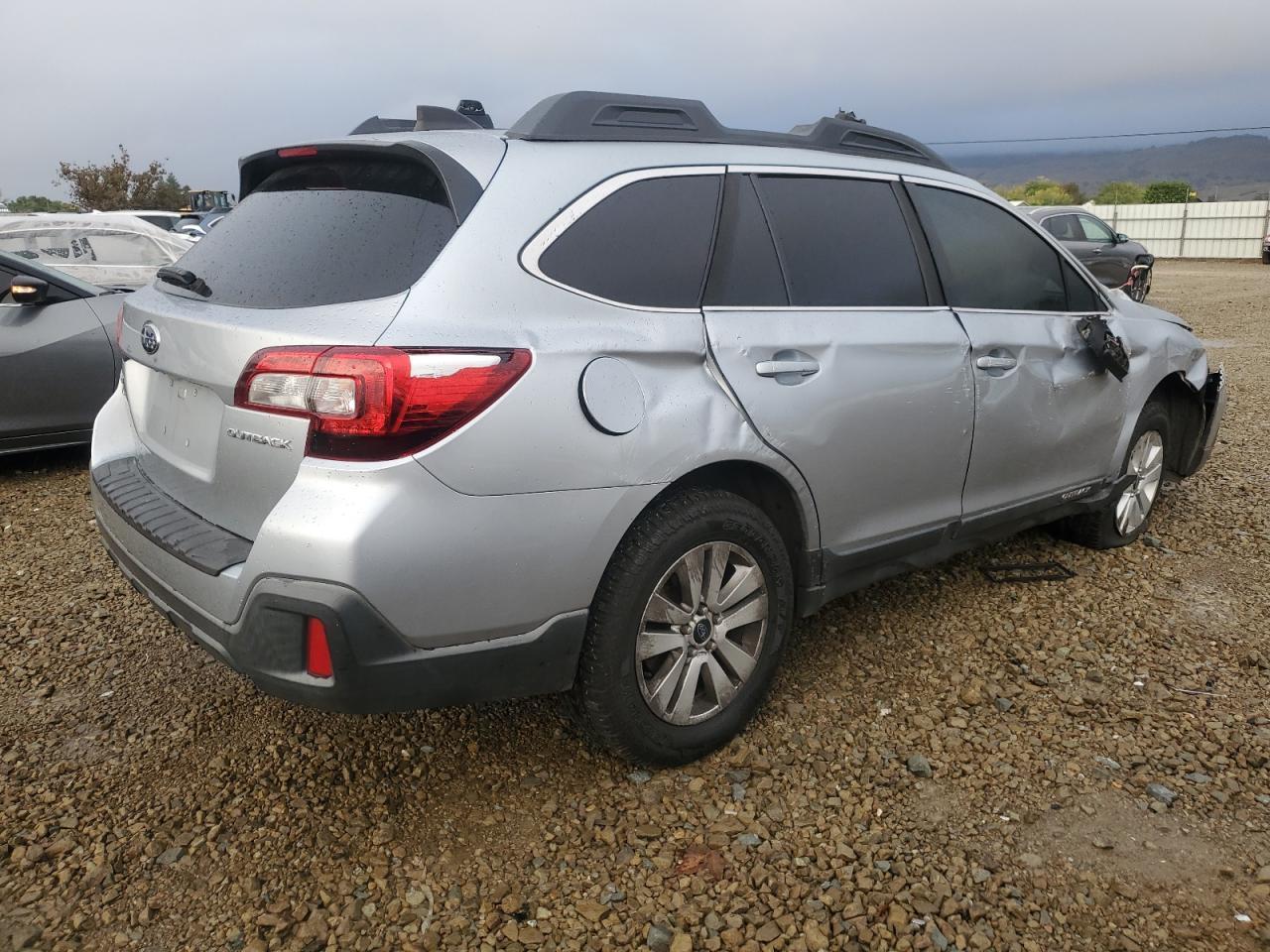 2018 SUBARU Outback