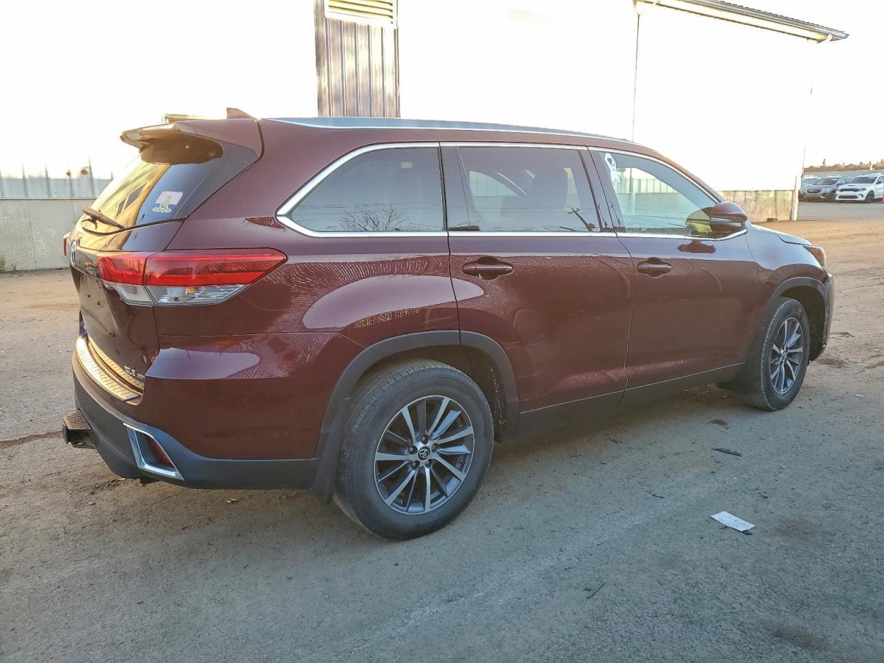 2019 TOYOTA HIGHLANDER