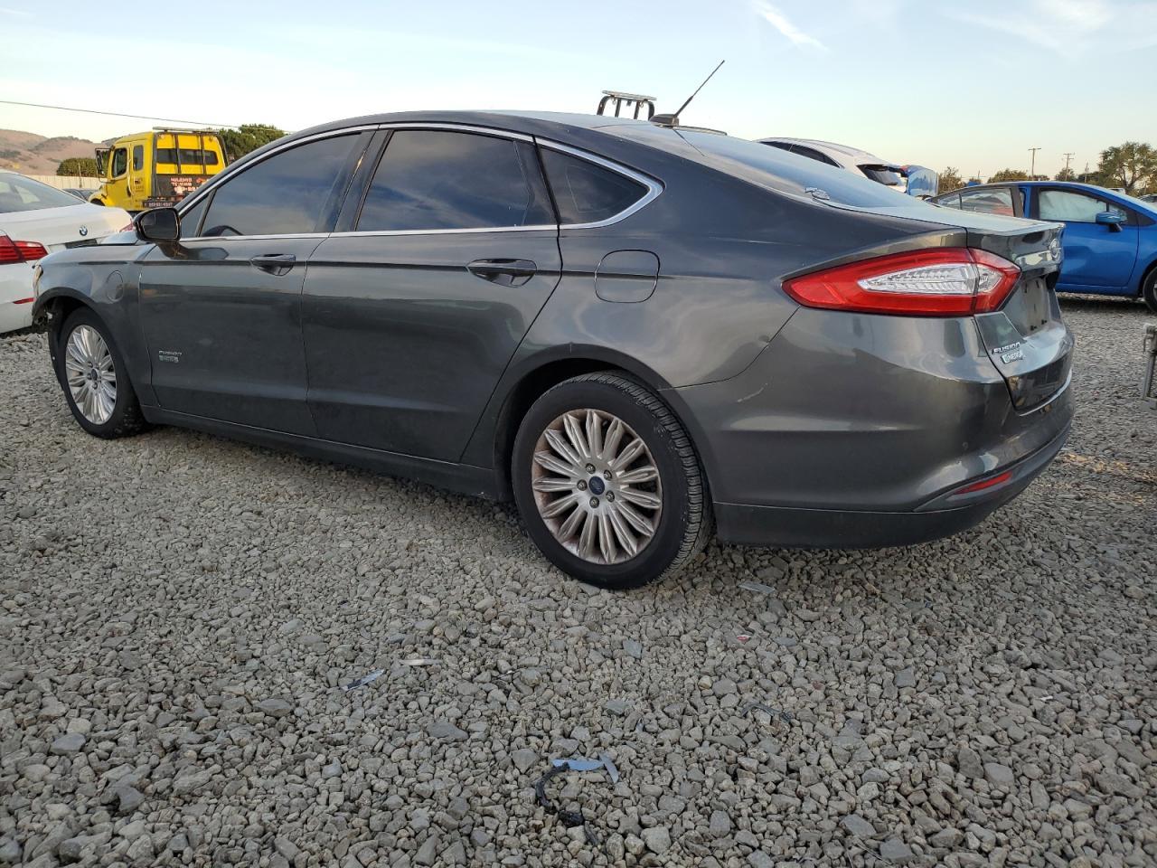 2016 FORD FUSION