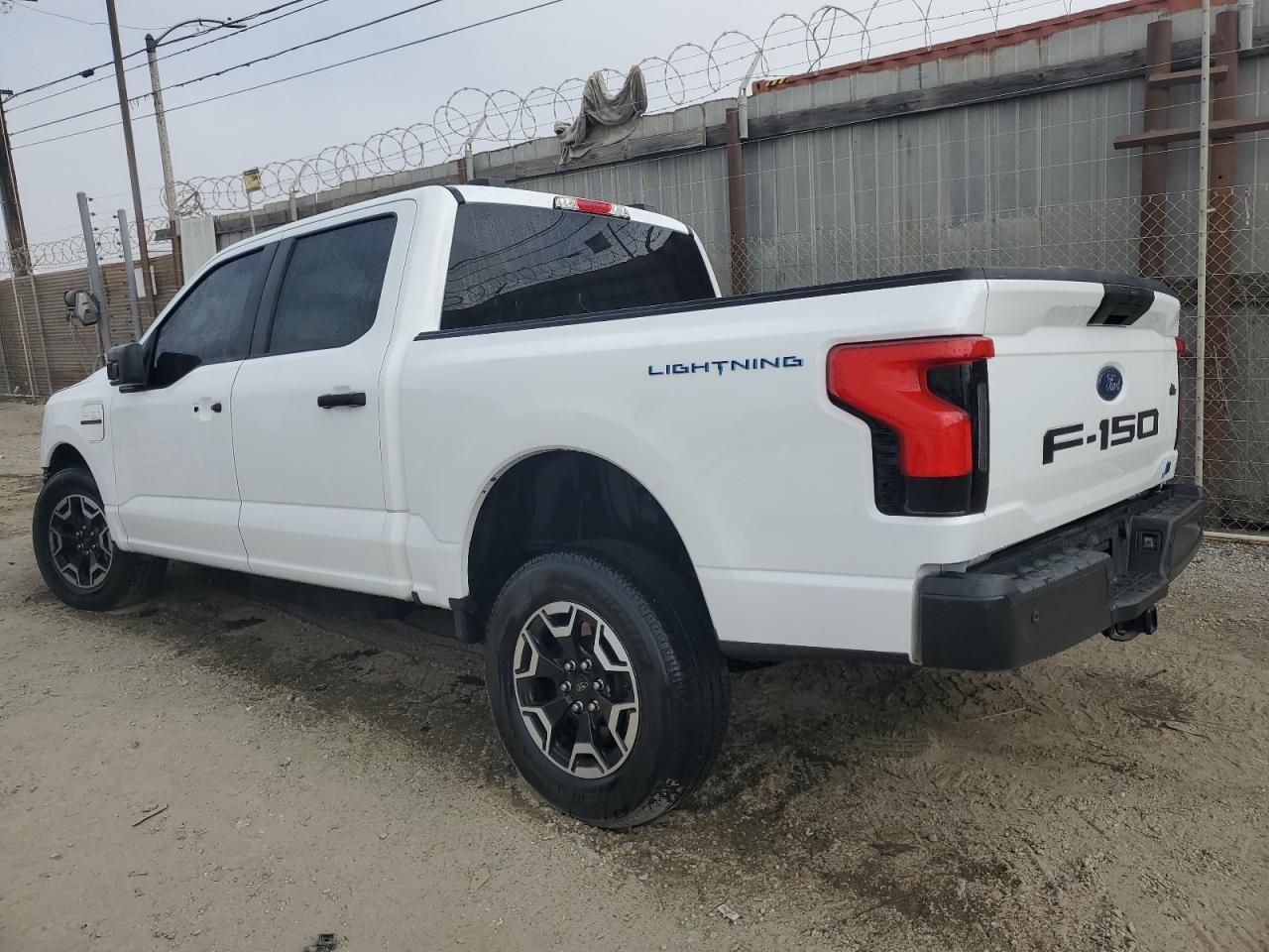2022 FORD F-150 Lightning