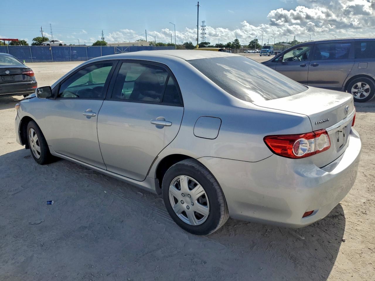 2011 TOYOTA COROLLA