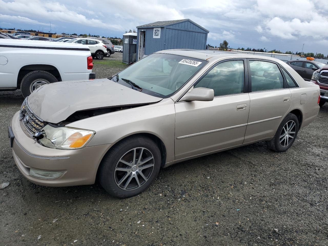 2004 TOYOTA Avalon