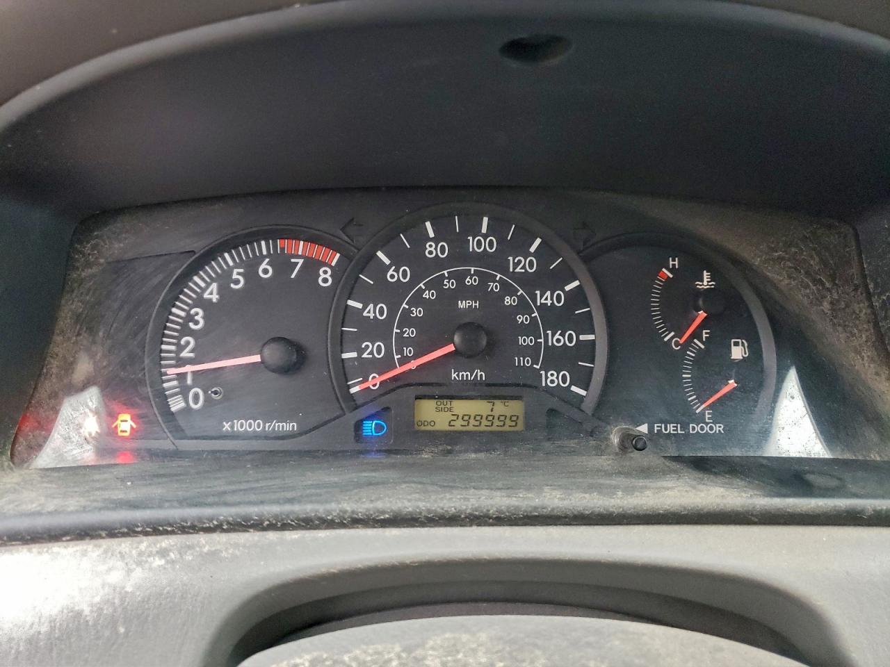 2004 TOYOTA COROLLA