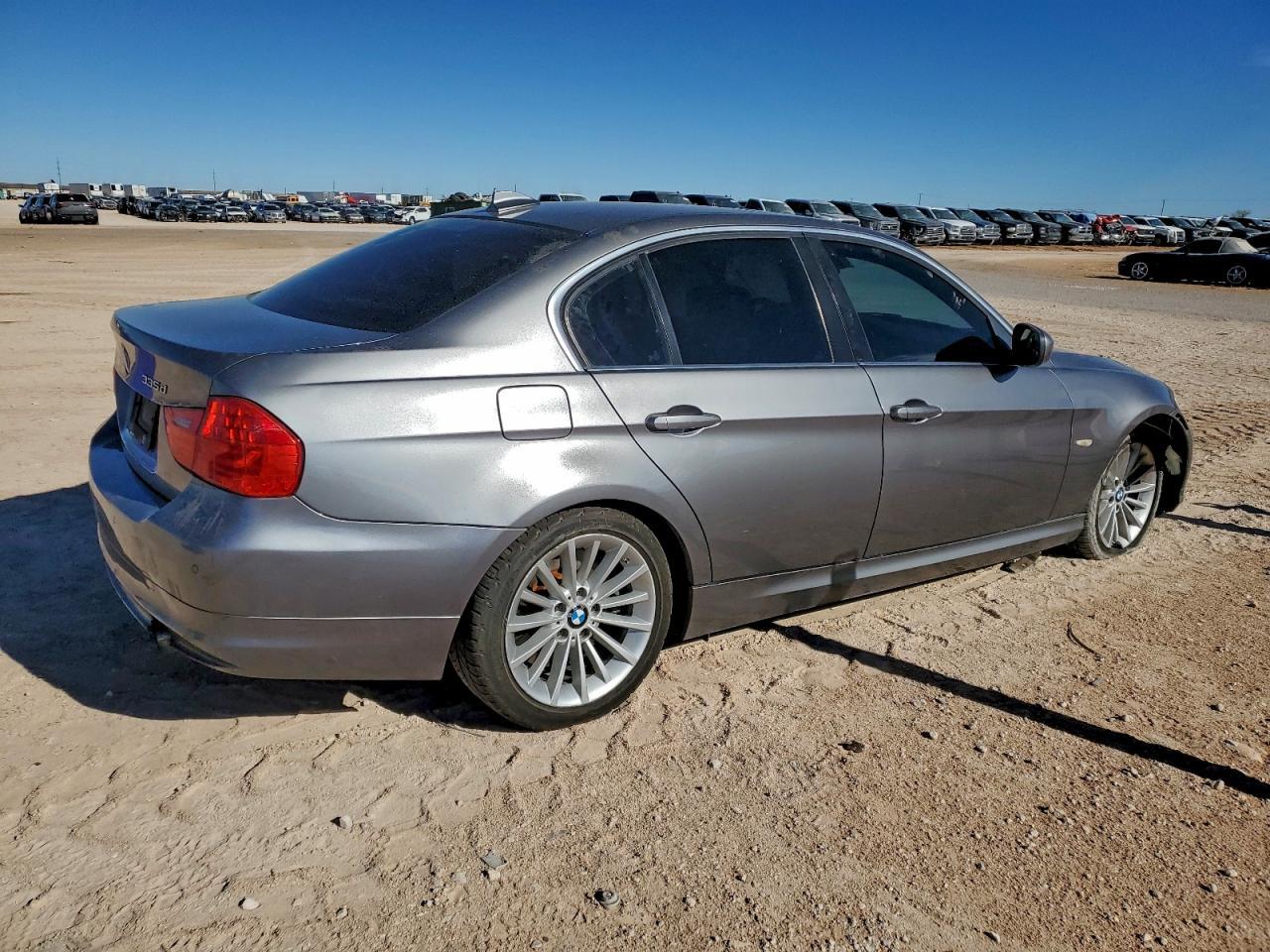 2011 BMW 3 SERIES