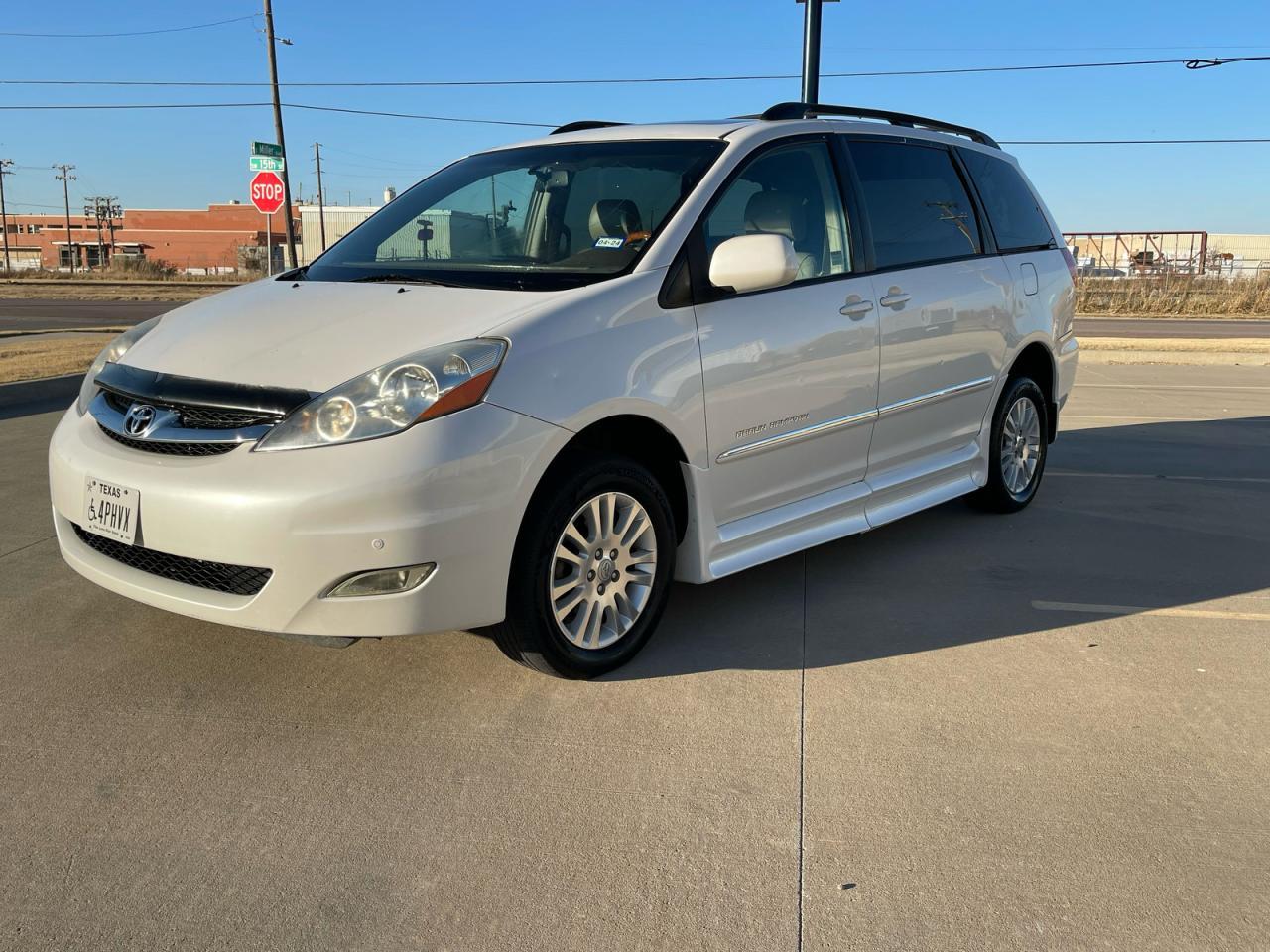 2007 TOYOTA SIENNA
