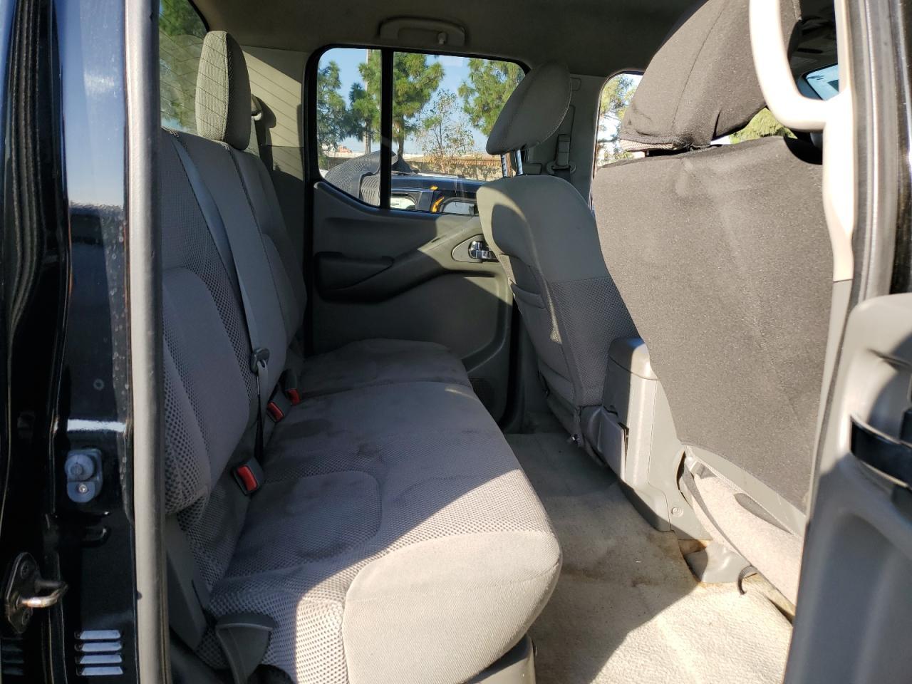 2012 NISSAN Frontier
