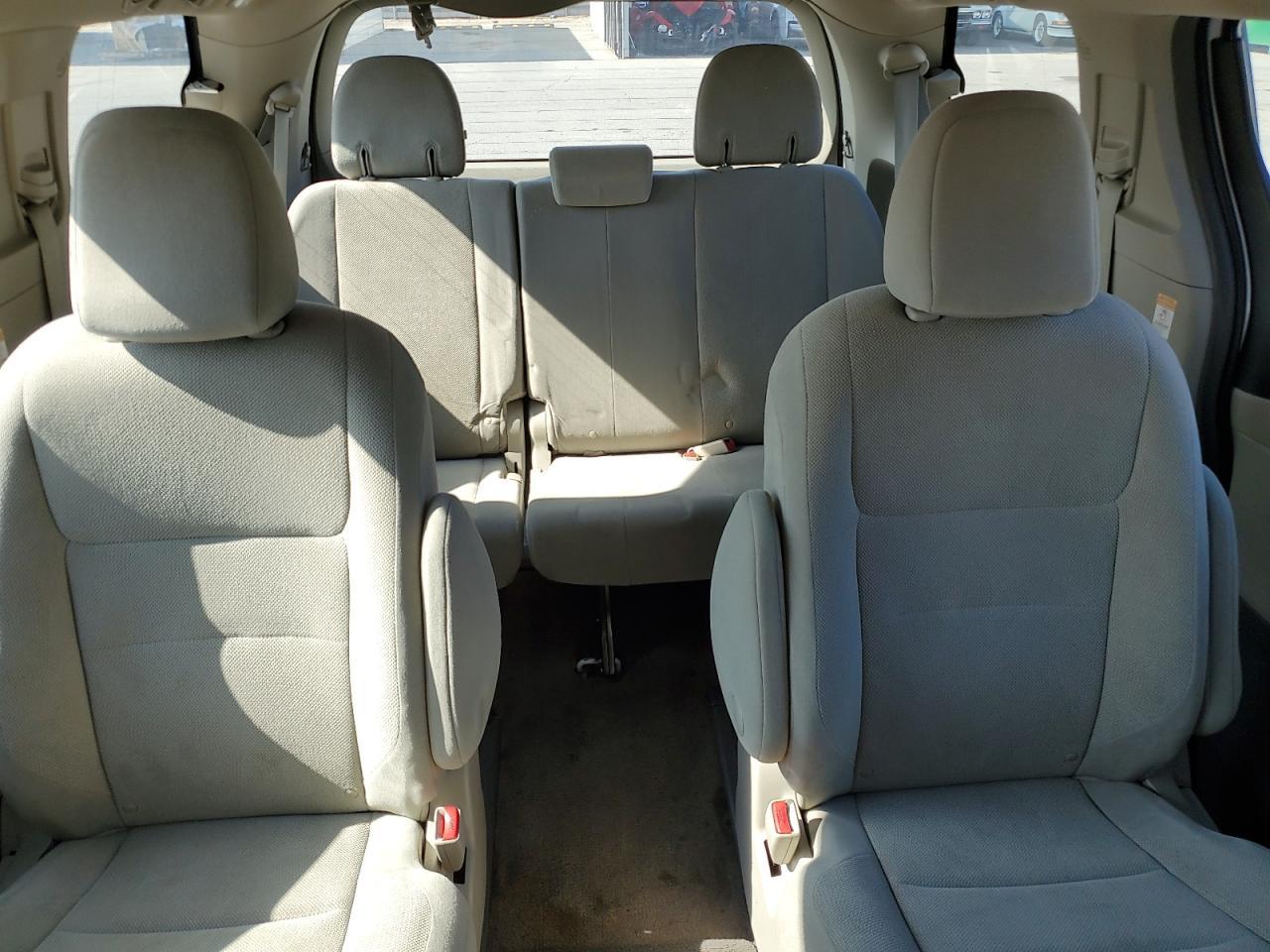 2017 TOYOTA SIENNA