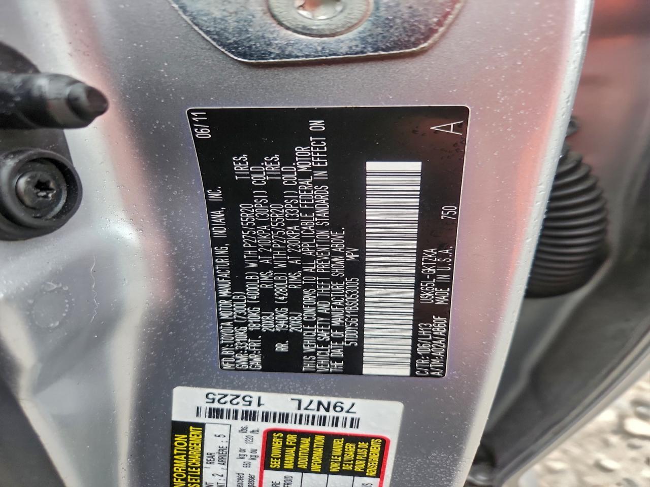 2011 TOYOTA Sequoia