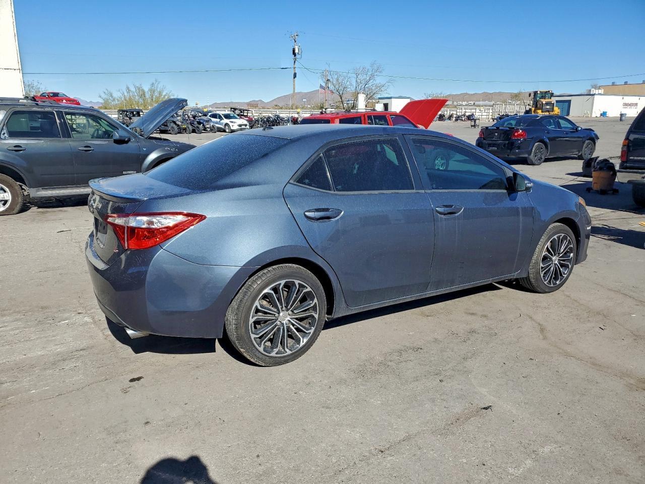 2015 TOYOTA COROLLA