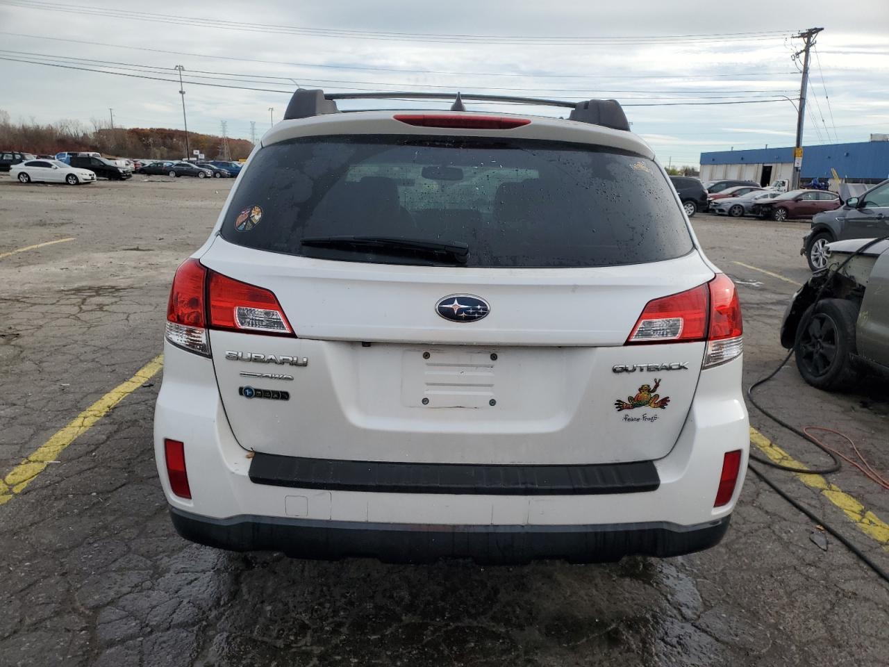 2013 SUBARU Outback