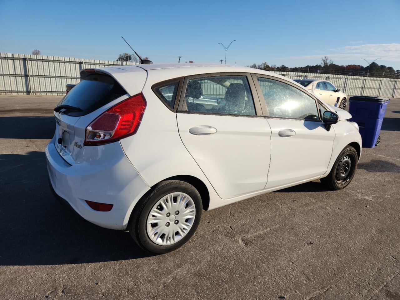 2016 FORD Fiesta