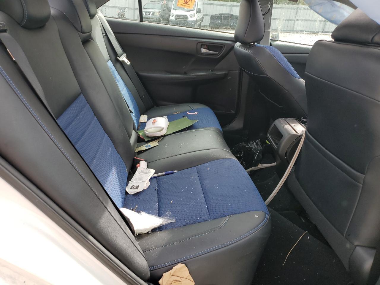 2016 TOYOTA CAMRY