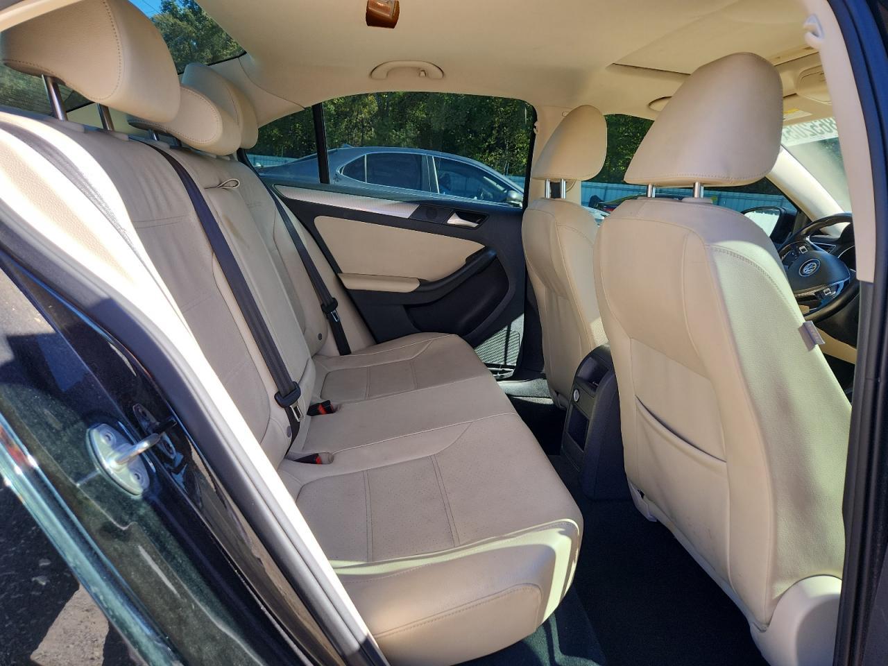 2017 VOLKSWAGEN JETTA