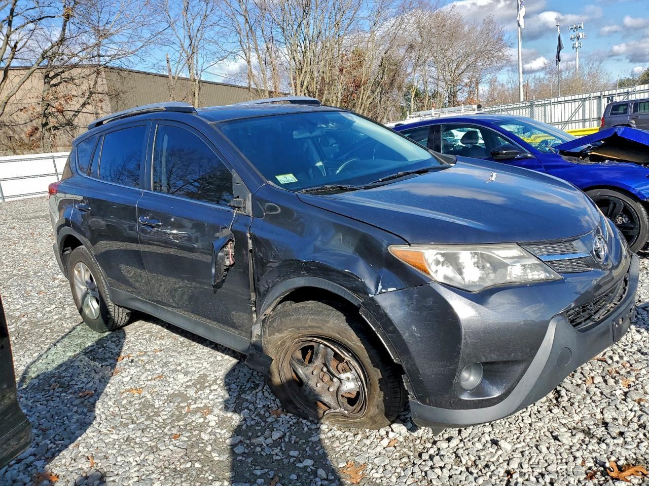 2015 TOYOTA RAV4