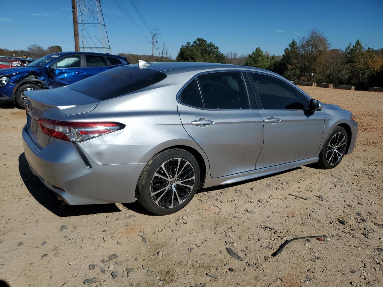 2019 TOYOTA CAMRY