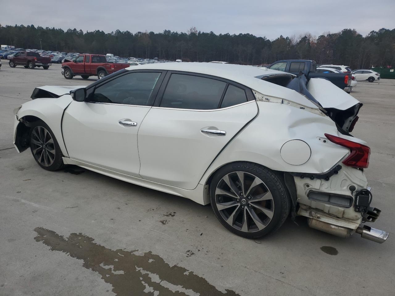 2016 NISSAN Maxima