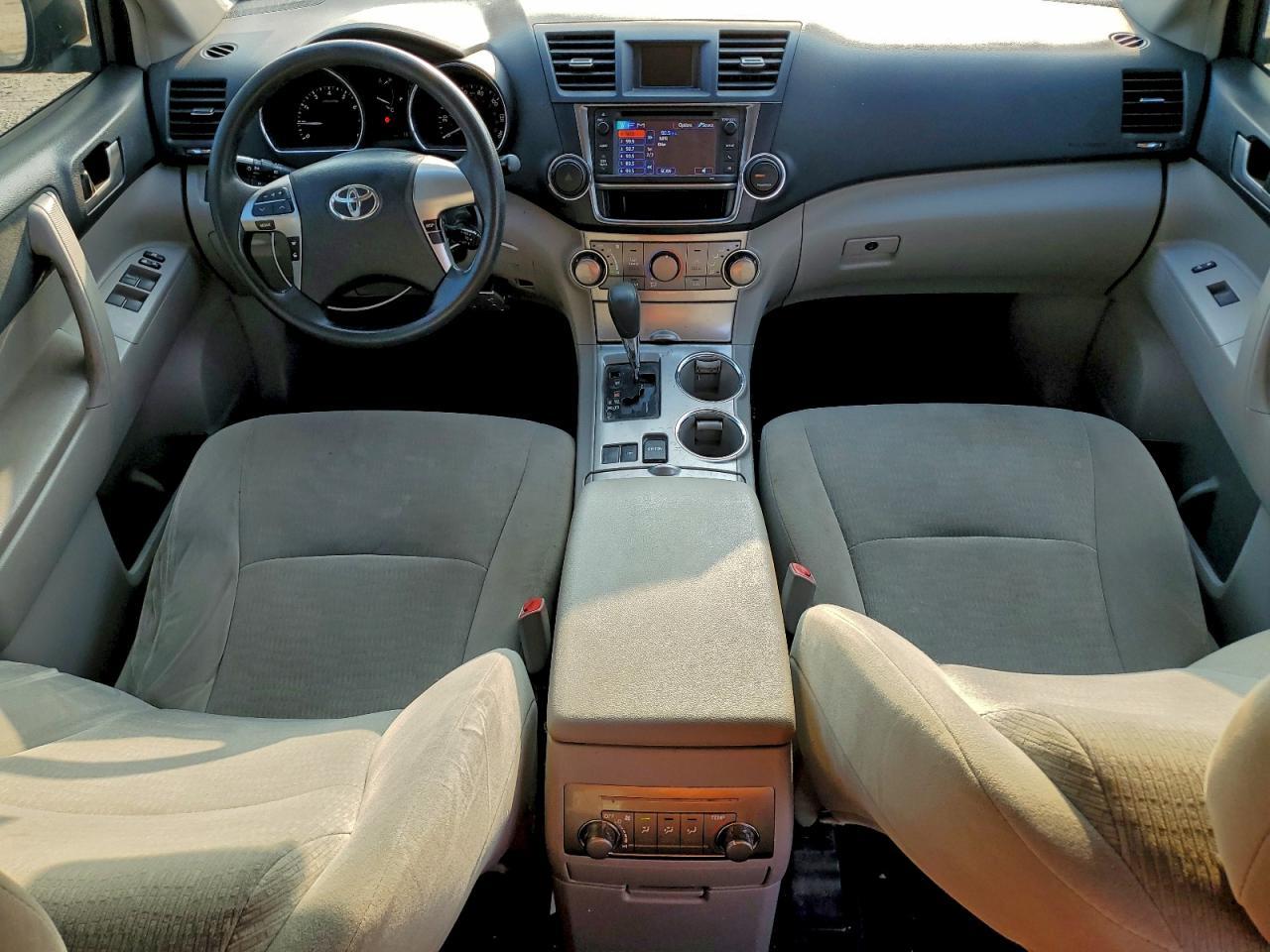 2013 TOYOTA HIGHLANDER