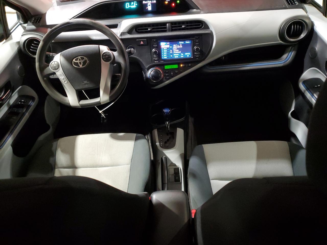2012 TOYOTA Prius c