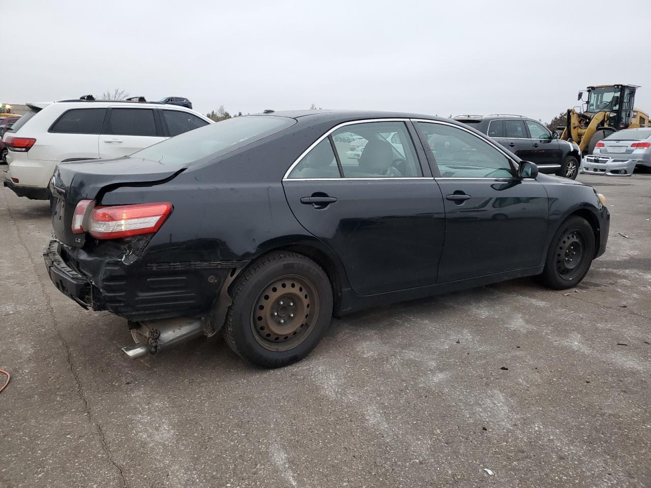 2011 TOYOTA CAMRY