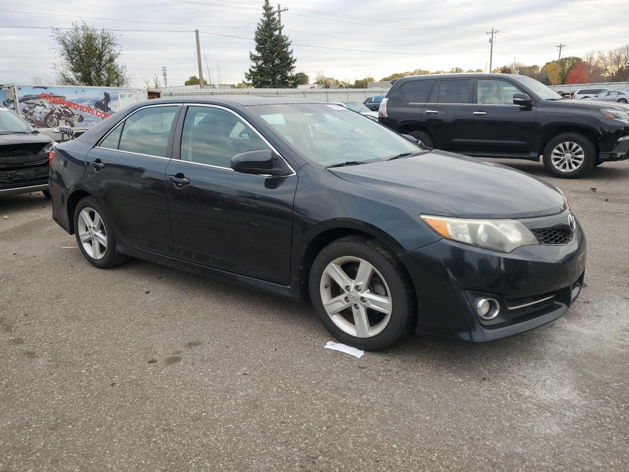 2012 TOYOTA CAMRY