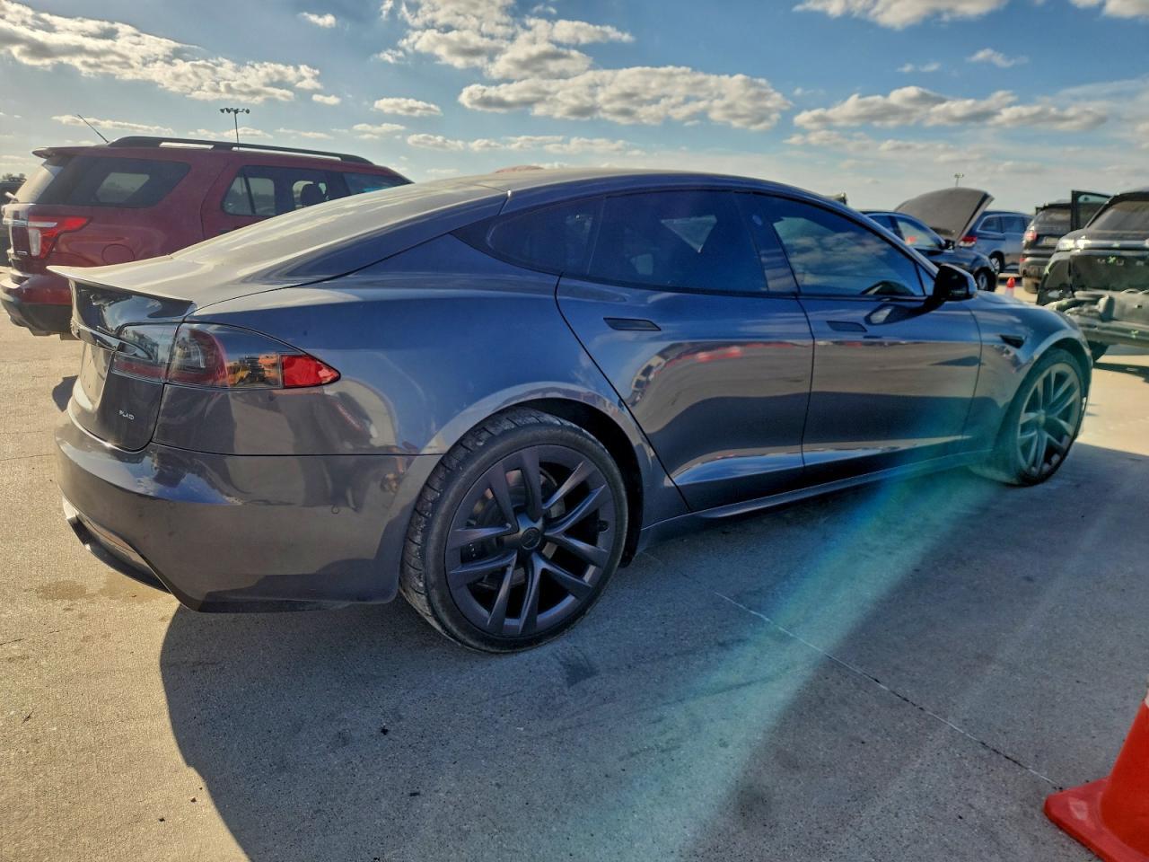 2021 TESLA MODEL S