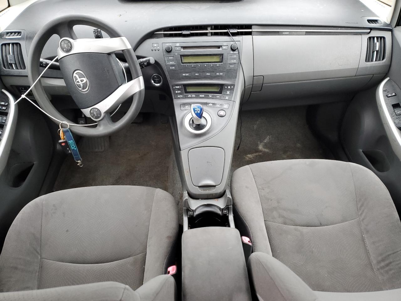2011 TOYOTA PRIUS