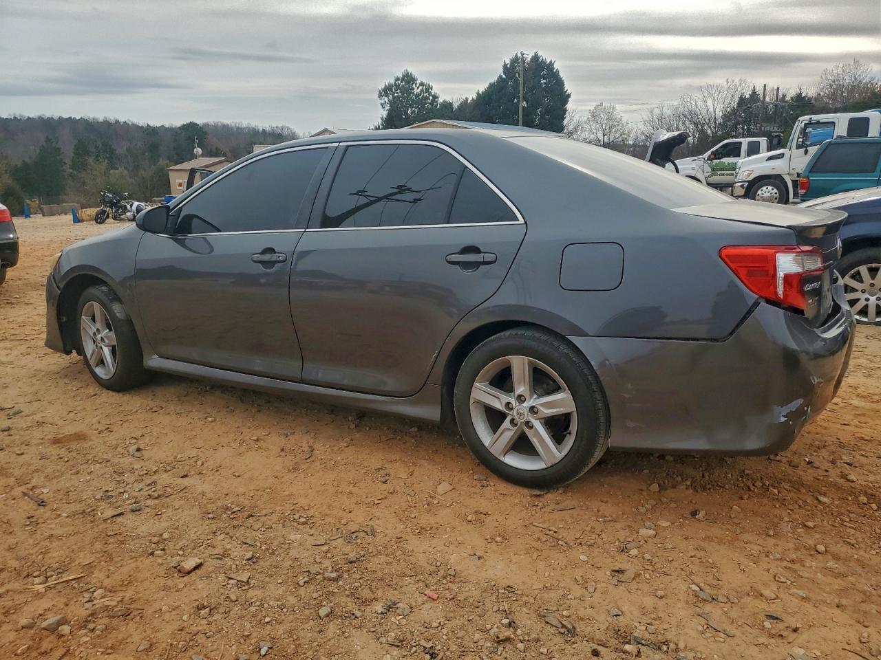 2012 TOYOTA CAMRY