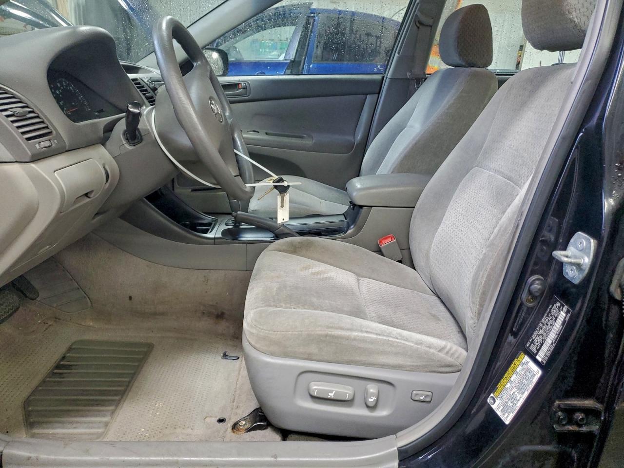 2004 TOYOTA CAMRY