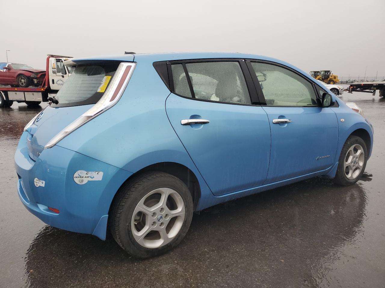 2012 NISSAN LEAF