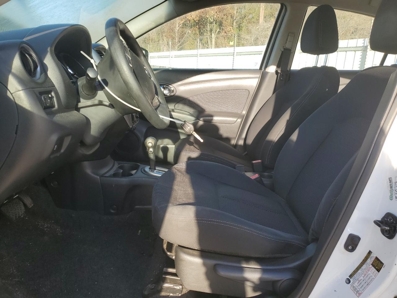 2015 NISSAN VERSA