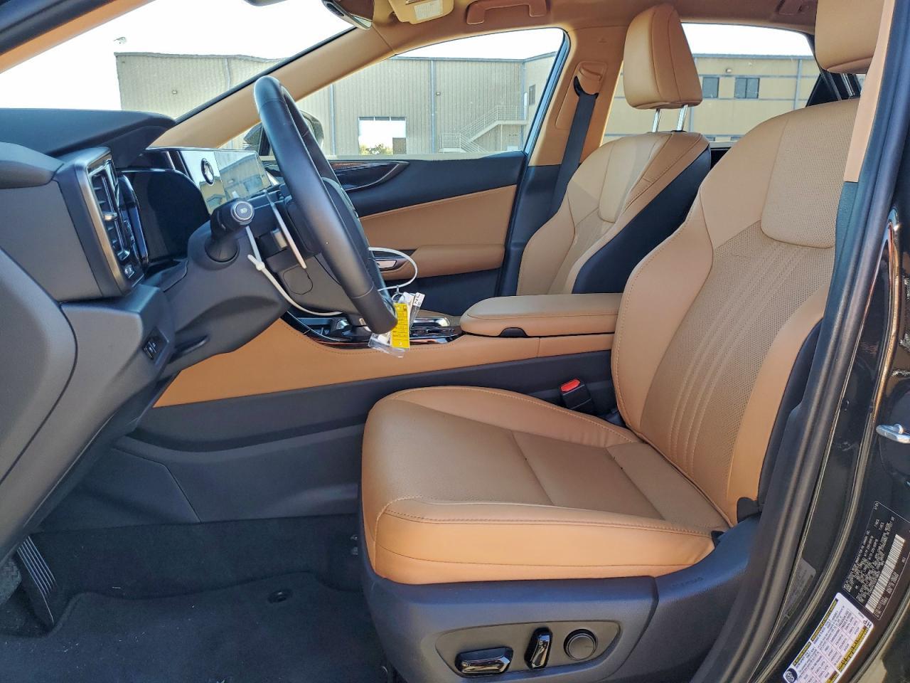 2025 LEXUS NX 250