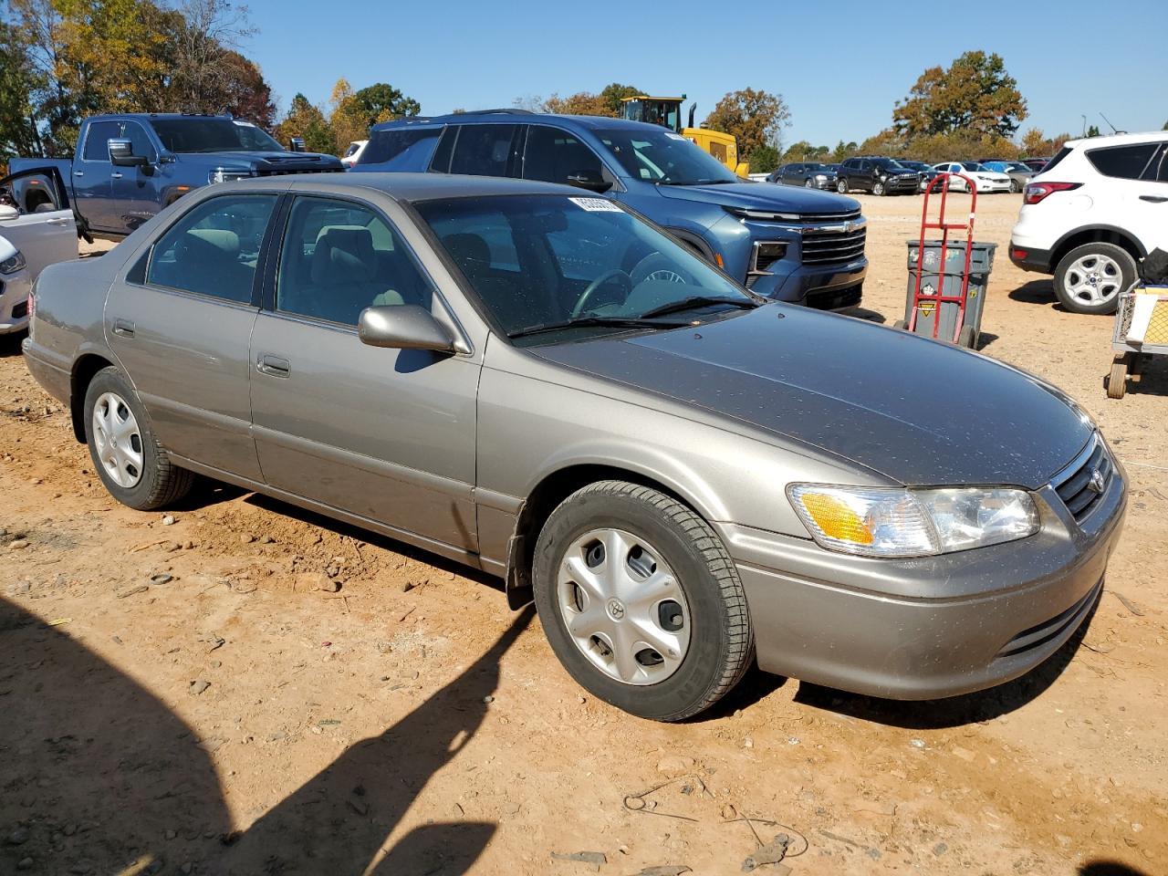 2001 TOYOTA CAMRY