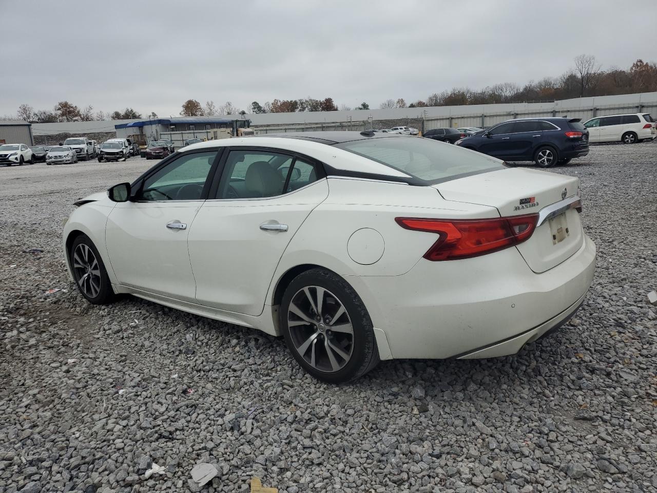 2017 NISSAN Maxima